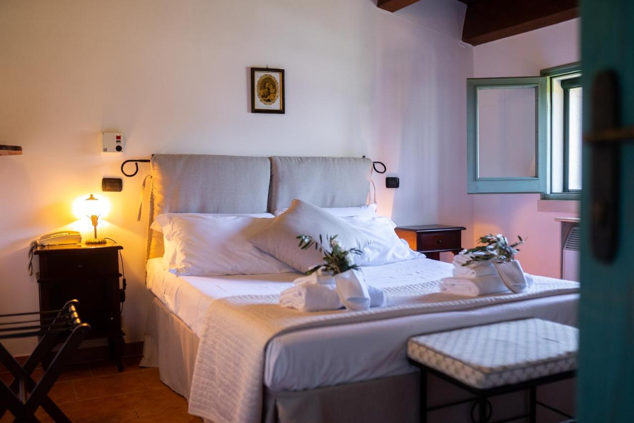 Masseria Montepaolo Dimora Di Charme 孔韦尔萨诺 外观 照片